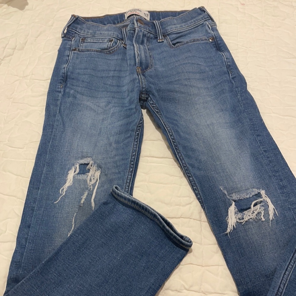 Abercrombie boys distressed skinny jeans 11/12